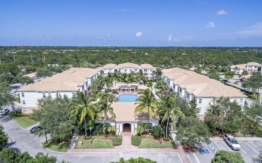 Beautiful Top-Floor End Unit - 3BR/2BA Condo Stunning top-floor 3-bedroom, 2-bathroom end unit overlooking the community pool. This home features no carpet wood flooring and tile throughout, split floor plan with an open-concept kitchen. Enjoy peace of mind with a Available for a 12-month, annual lease (unfurnished). Located in the heart of Palm Beach Gardens within a gated community, just 4 miles from local beaches. Fiore at the Gardens offers an unbeatable location surrounded by the best of northern Palm Beach Gardens, including Alton Town Center, Roger Dean Stadium, Abacoa, and Downtown at the Gardens Easy access to world-class dining, shopping, and major highways. Don't miss this opportunity to live in one of the area's most desirable communities.