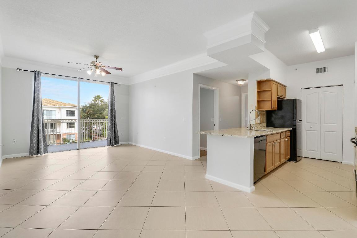 FIORE AT THE GARDENS CONDO - Residential Lease