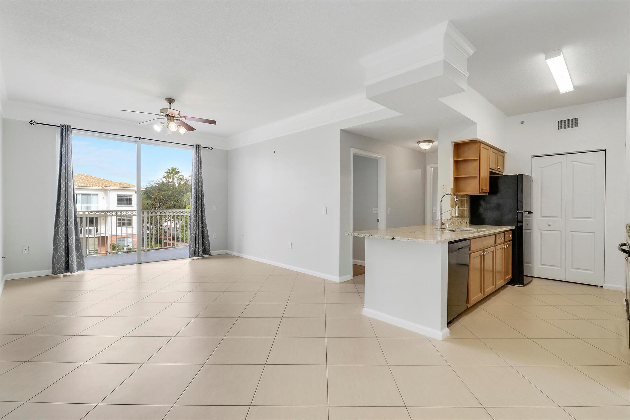 FIORE AT THE GARDENS CONDO - Residential Lease