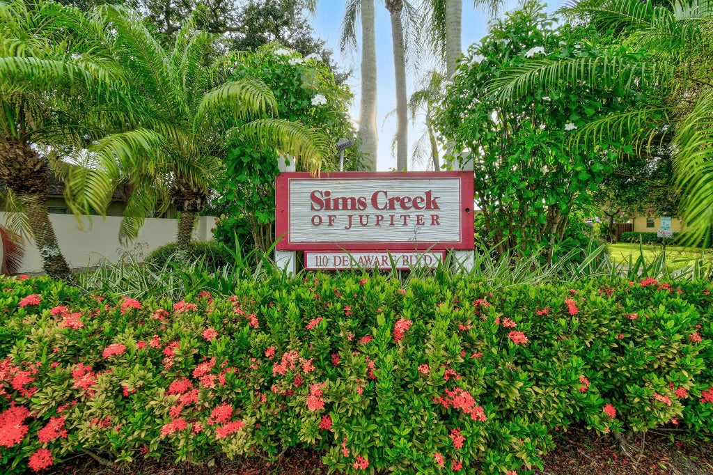 Photo of 110 N Delaware Boulevard #14b, Jupiter, FL 33458 (MLS # R11016429)