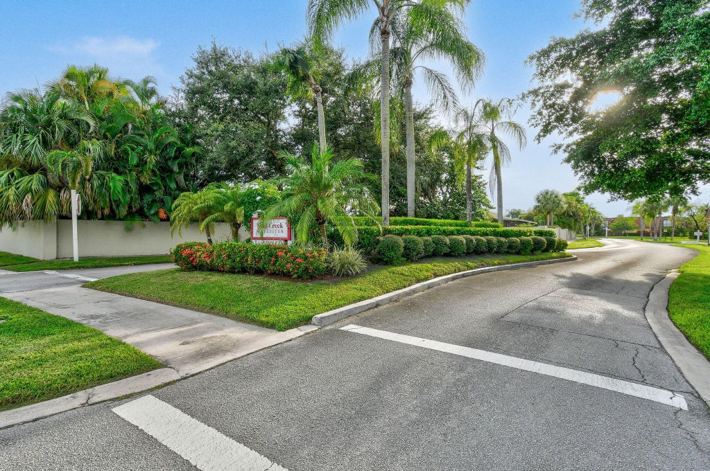 Photo of 110 N Delaware Boulevard #14b, Jupiter, FL 33458 (MLS # R11016429)