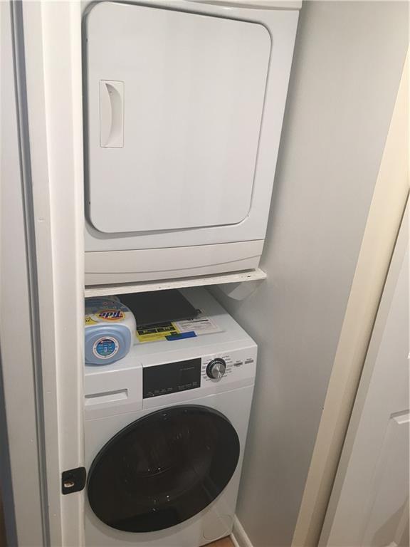 Racquet Club Apartments - Residential