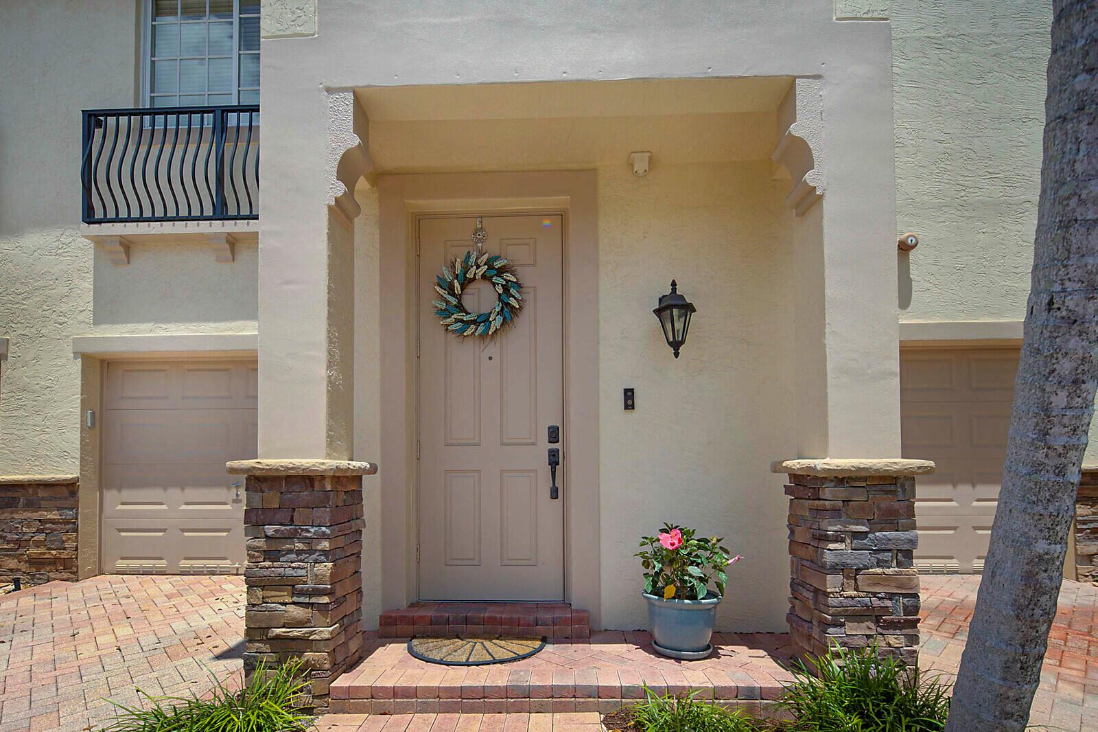 115 S Longport Circle 10e