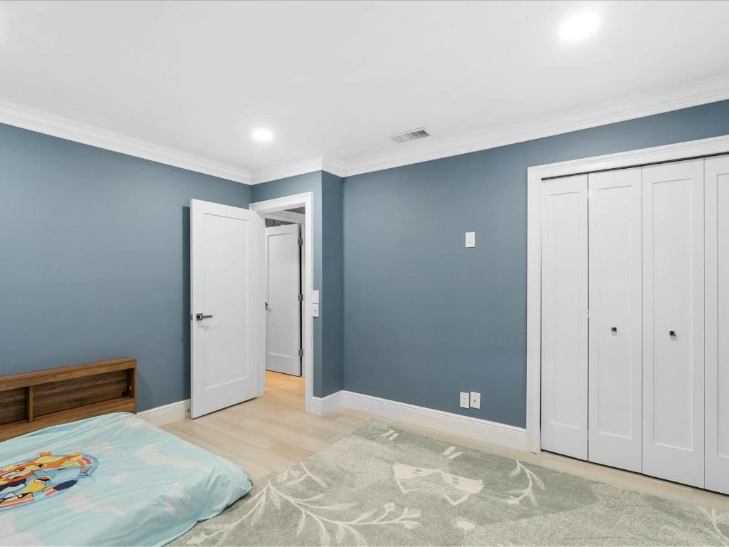 EASTGATE AT HUNTERS RUN CONDO - Residential