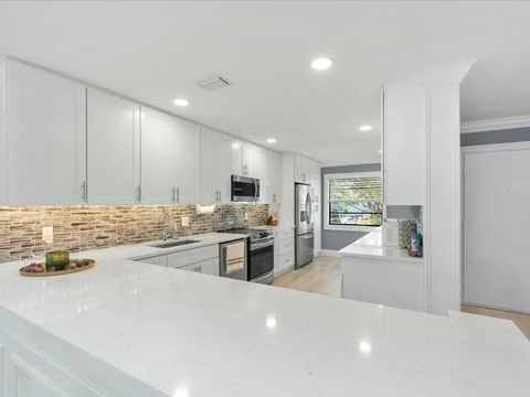 36 Eastgate Drive H Boynton Beach FL 33436