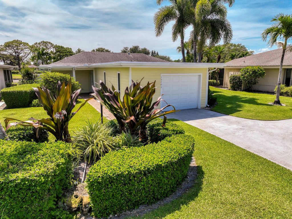 Photo of 13793 Whispering Lakes Lane, Palm Beach Gardens, FL 33418 (MLS # R11132959)