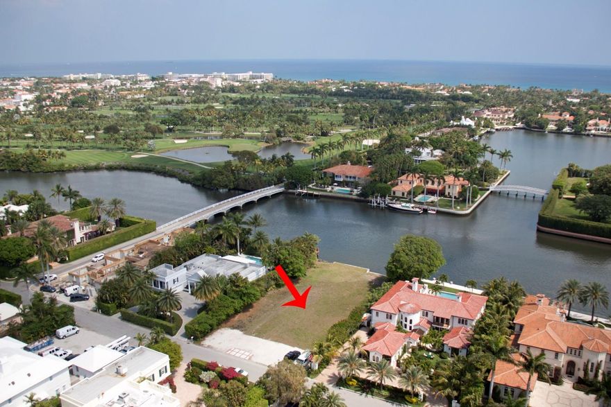 Everglades Island vacant land with stunning eastern views of the Intracoastal, sunrises, and the charming Tarpon Island bridge. Lot size over 20,000 square feet.
