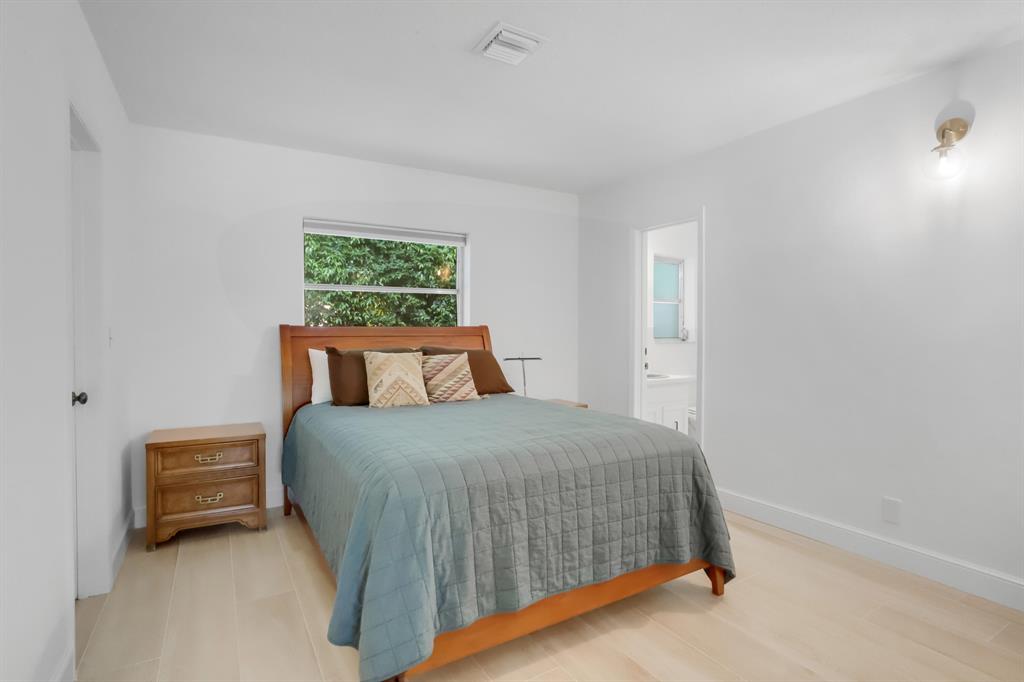 TROPIC ISLE 2ND SEC - Residential
