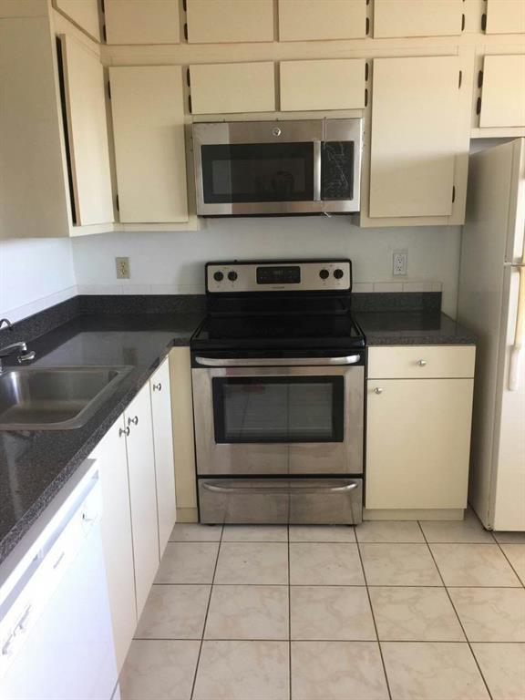 cascades of lauderhill - Residential