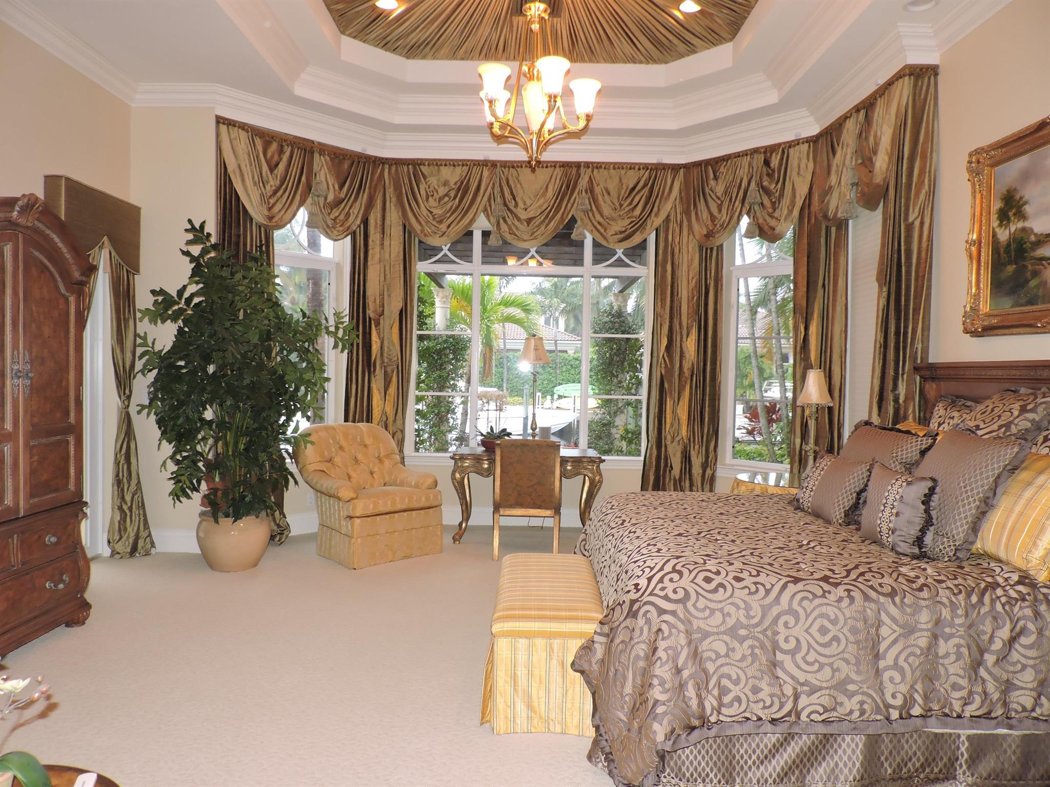 HARBOUR ISLES - Residential