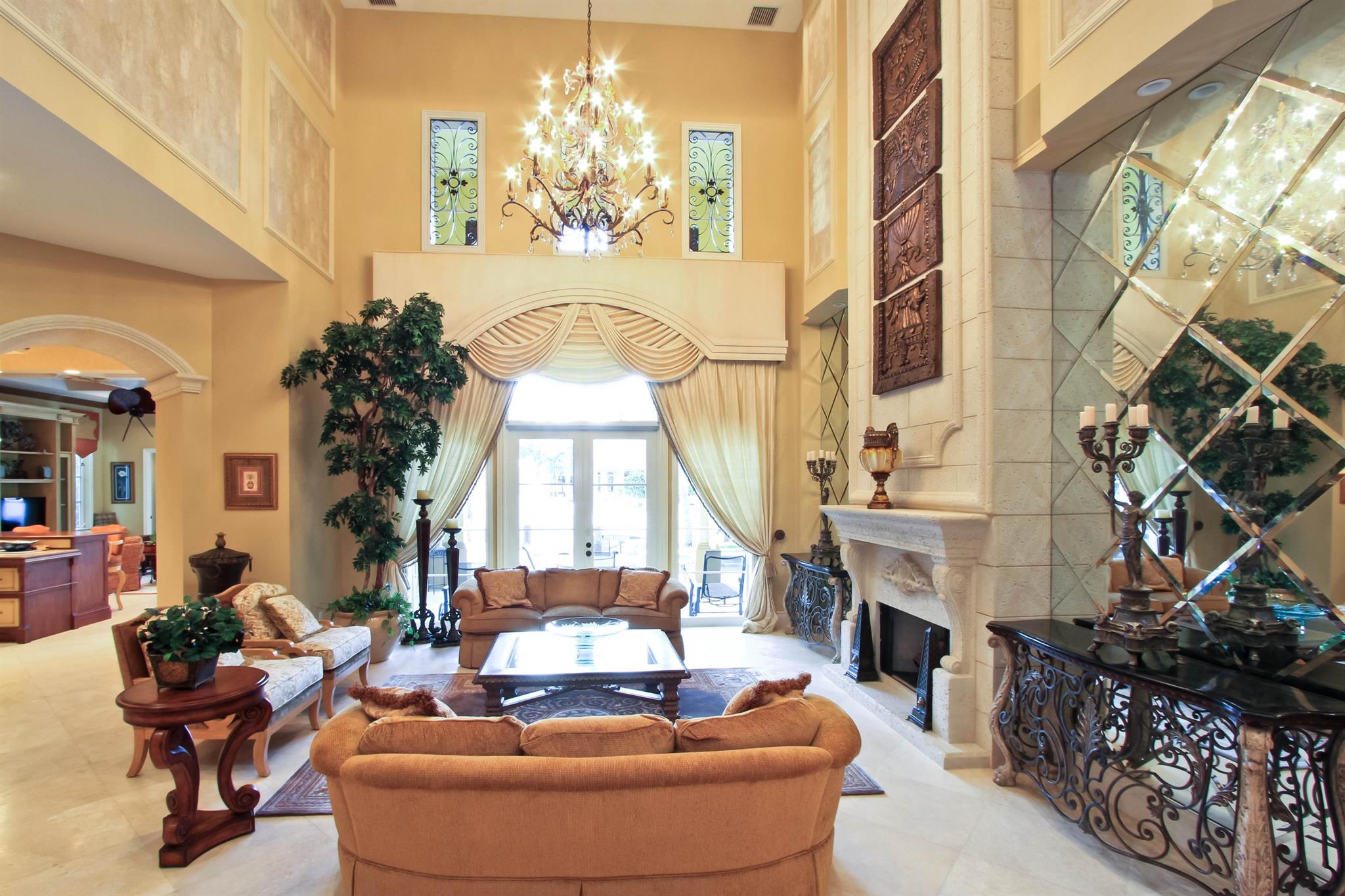 HARBOUR ISLES - Residential