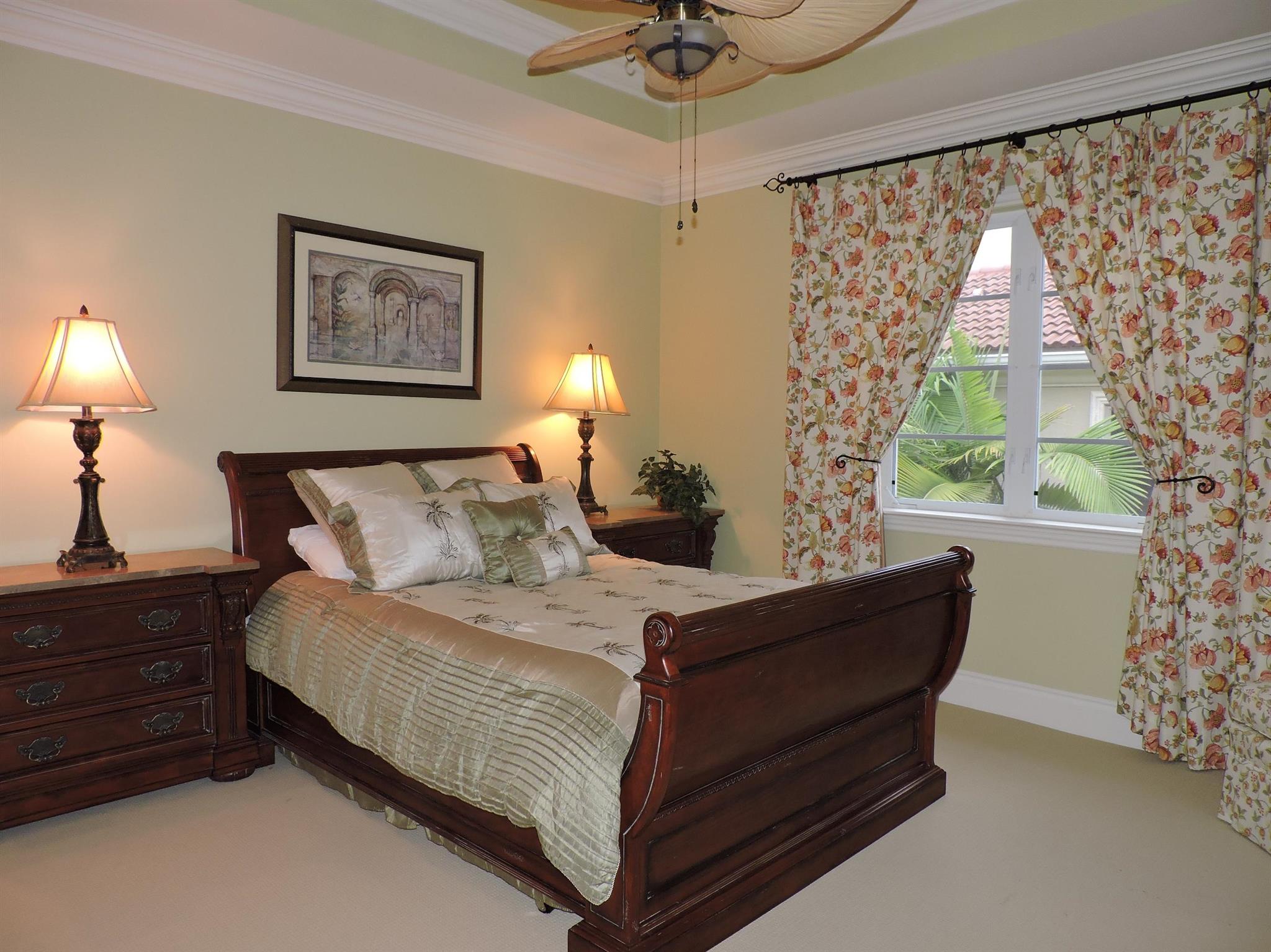 HARBOUR ISLES - Residential