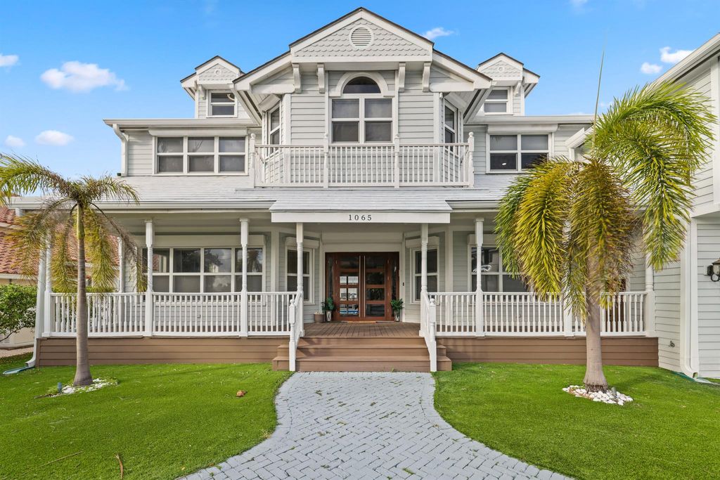 Photo of 1065 Del Haven Drive, Delray Beach, FL 33483 (MLS # R11036612)