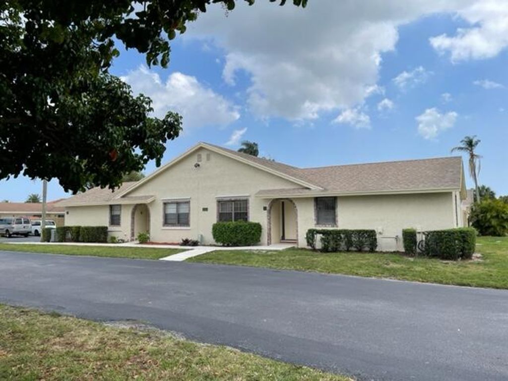 Photo of 22950 SW 65th Avenue #D, Boca Raton, FL 33428 (MLS # R10790015)