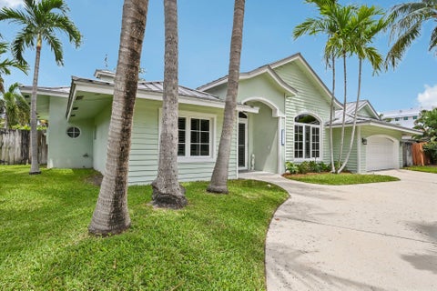 Tiny photo for 4911 NE 25TH Avenue, Lighthouse Point, FL 33064 (MLS # B26055012)