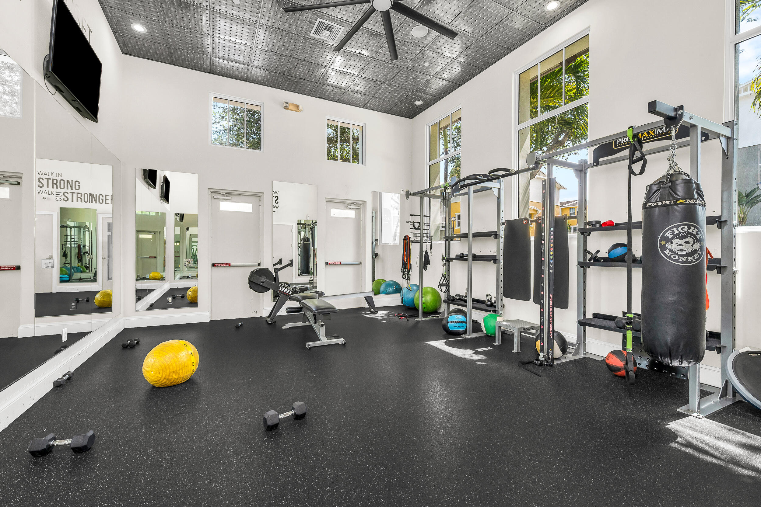 CITYSIDE CONDOMINIUM - Residential Lease
