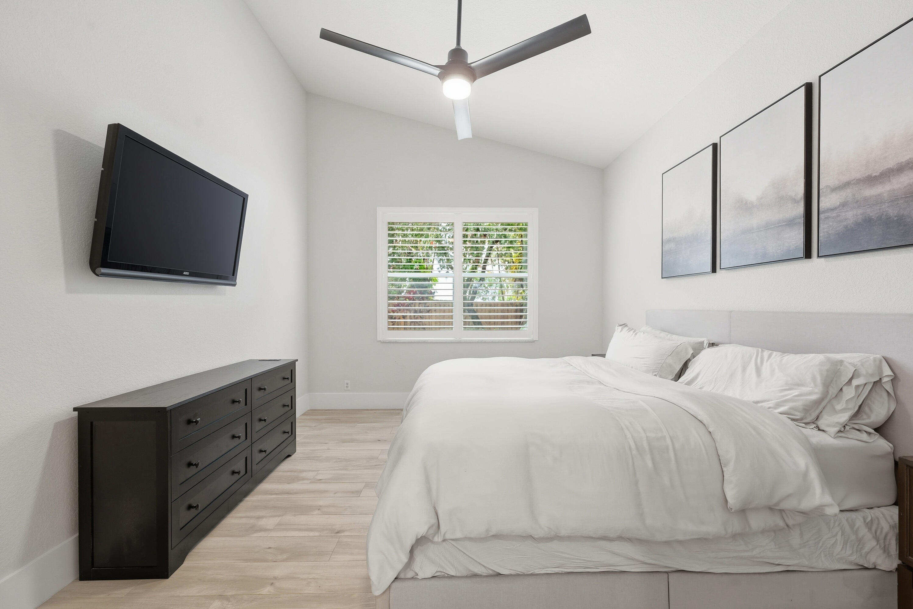 VILLAS OF IRONHORSE - Residential