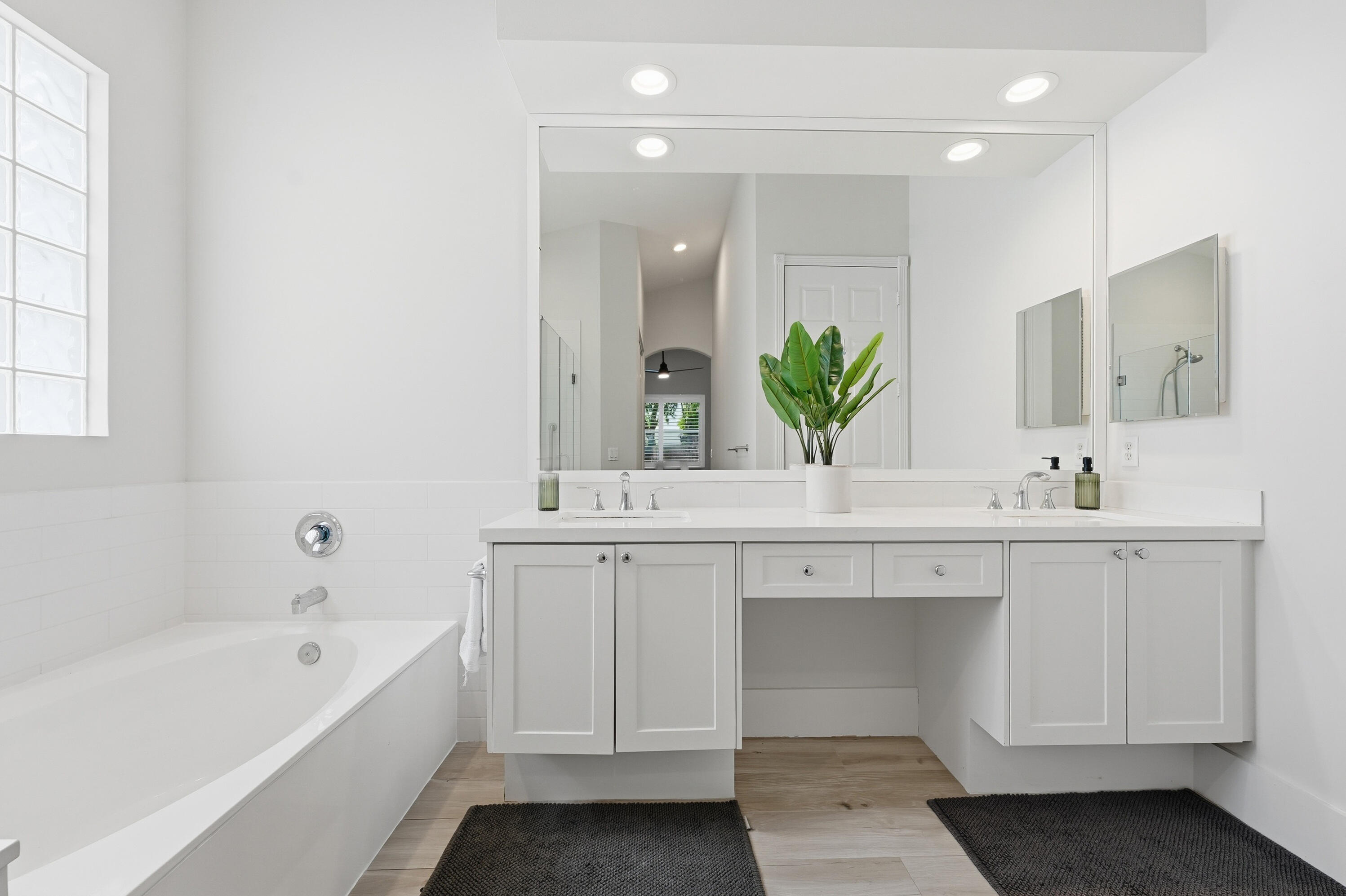 VILLAS OF IRONHORSE - Residential