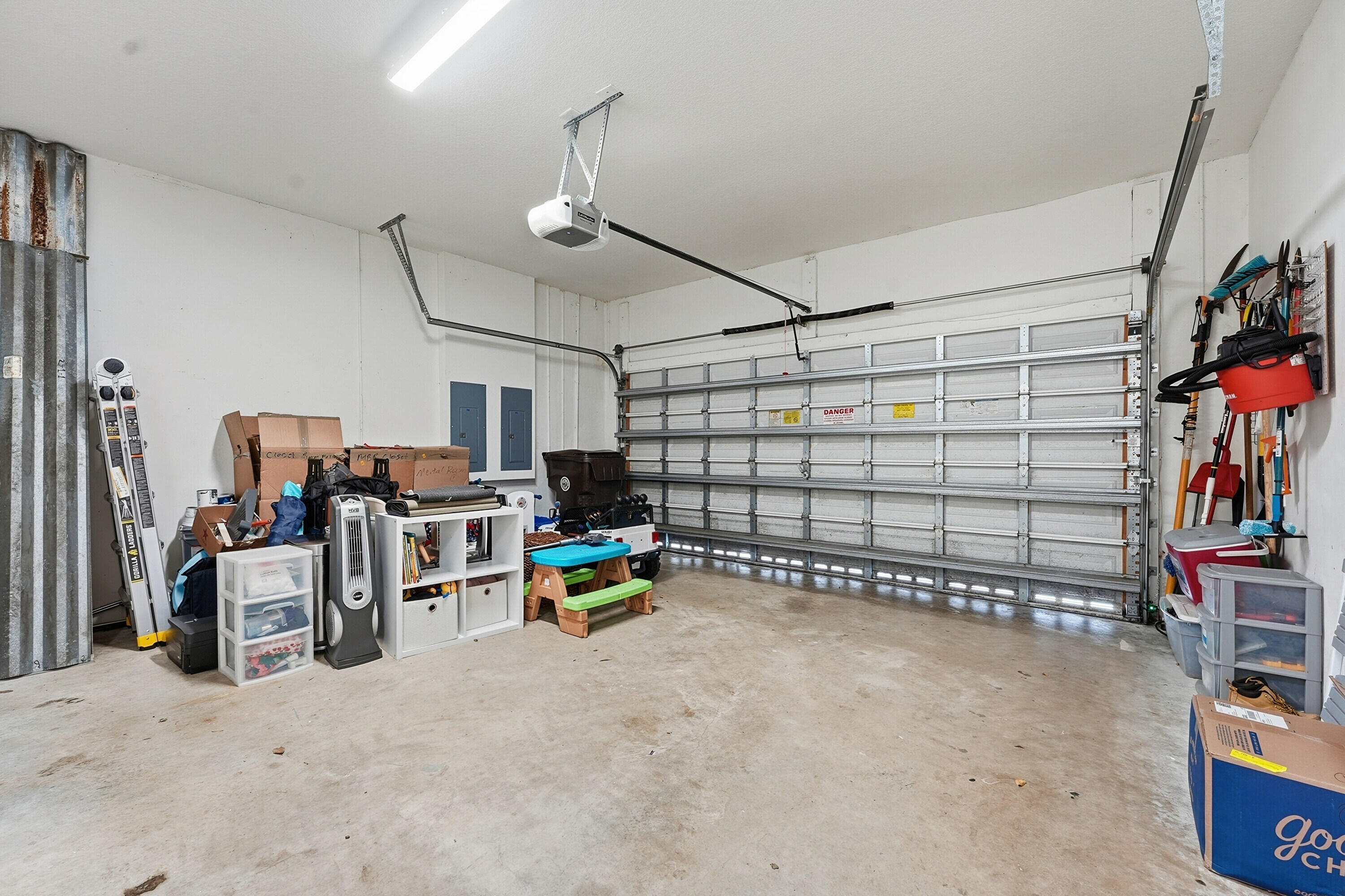 VILLAS OF IRONHORSE - Residential