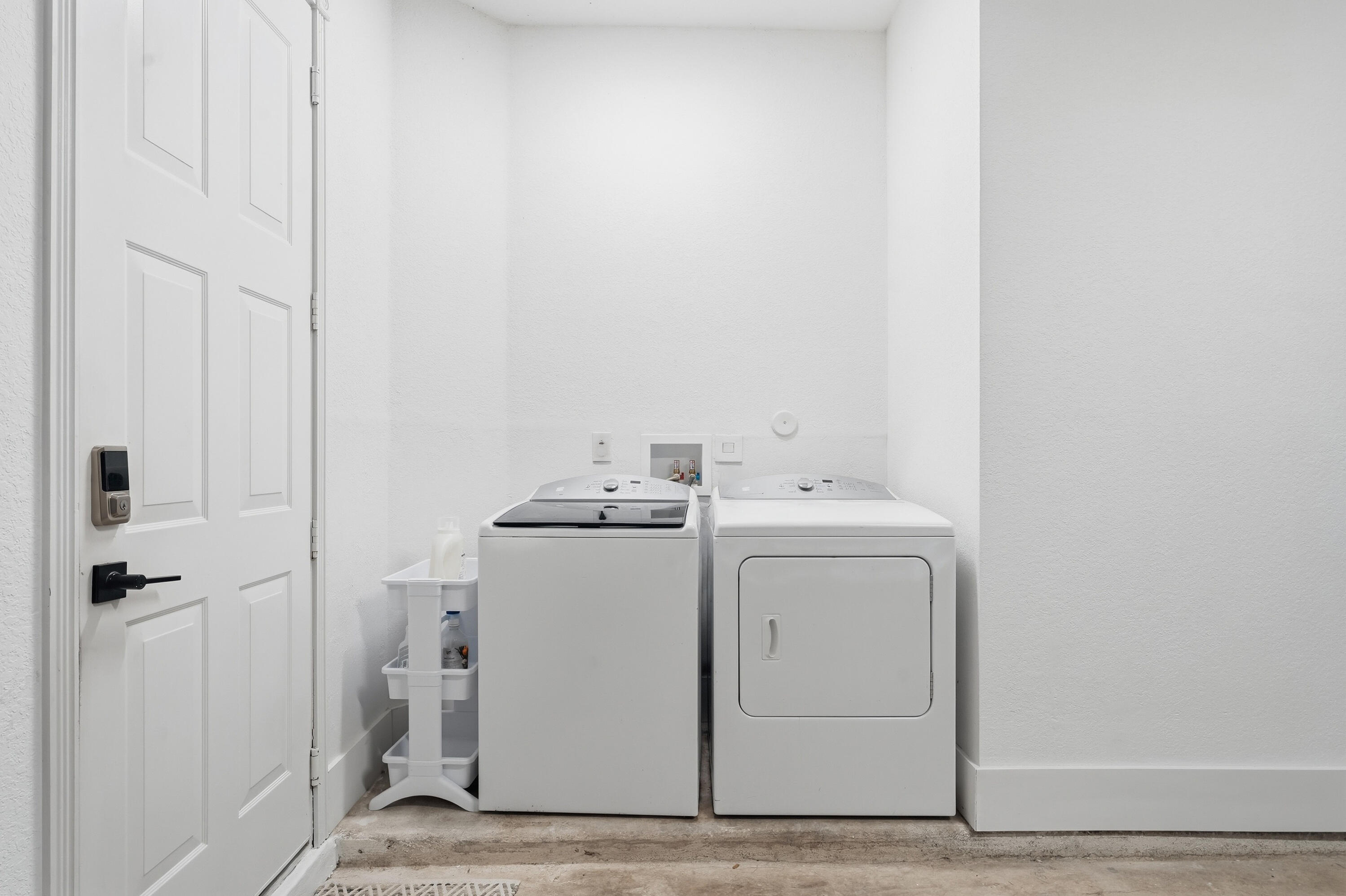 VILLAS OF IRONHORSE - Residential