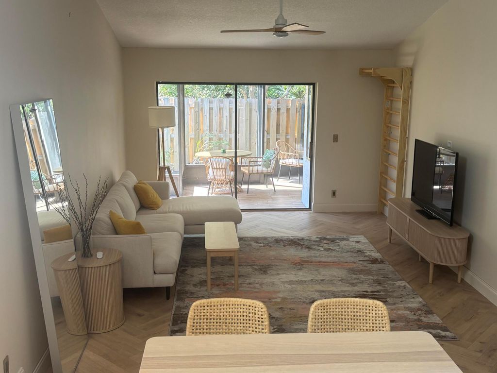 Photo of 11037 Nutmeg Drive, Palm Beach Gardens, FL 33418 (MLS # B26007309)