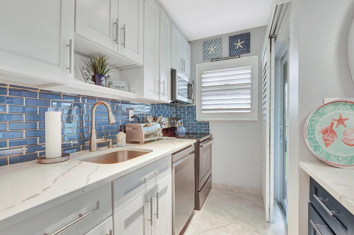 PENTHOUSE CONDO - Residential