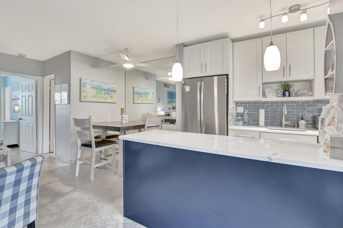 PENTHOUSE CONDO - Residential