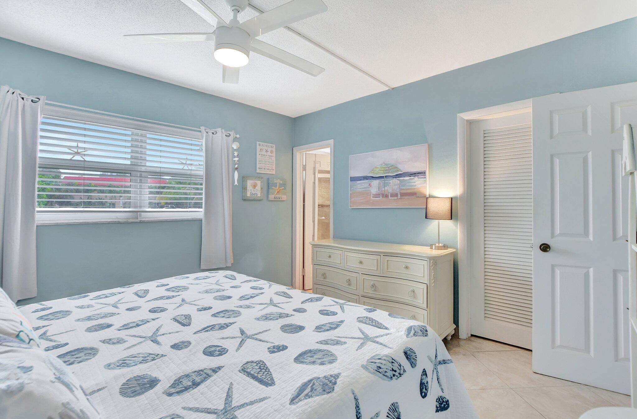 PENTHOUSE CONDO - Residential