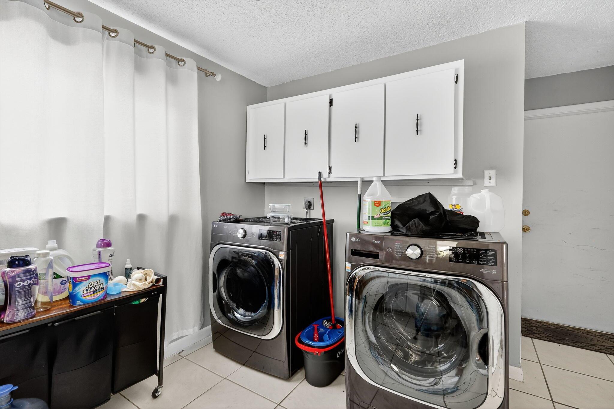 WOODCREST - Residential