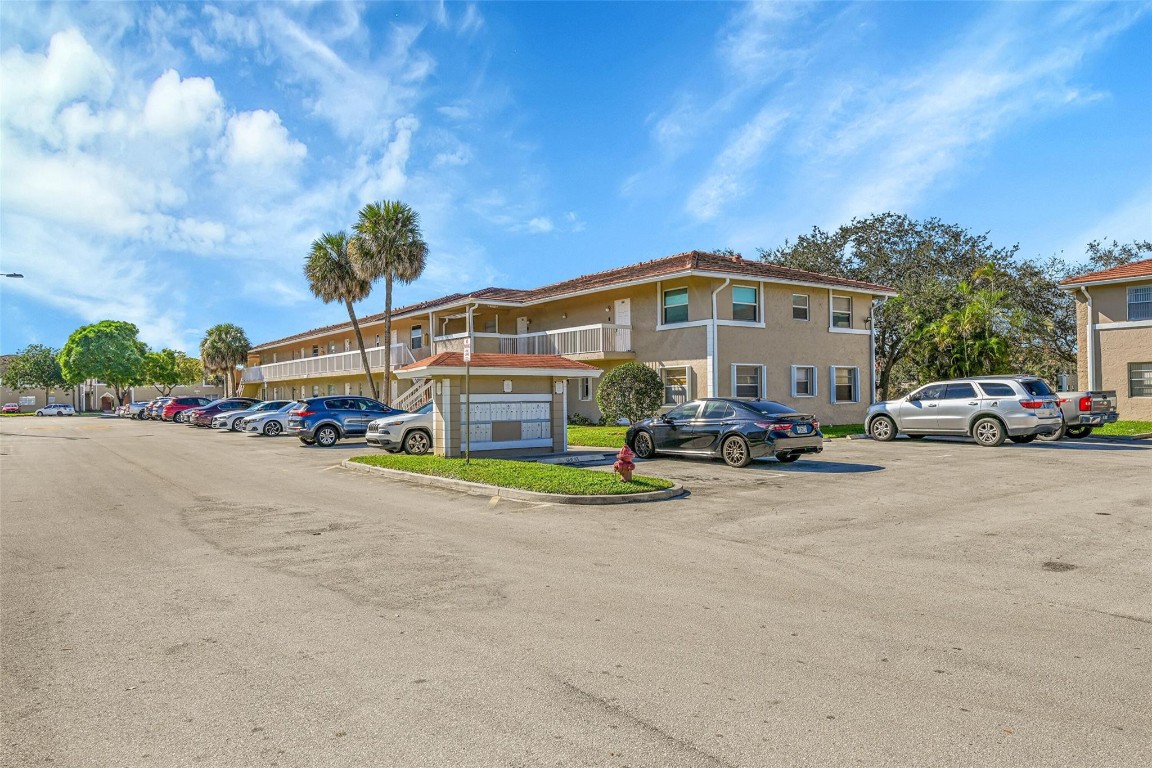 Lakewood Village - Residential