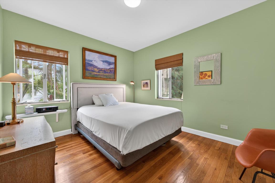 NASSAU SQUARE APTS INC - Residential