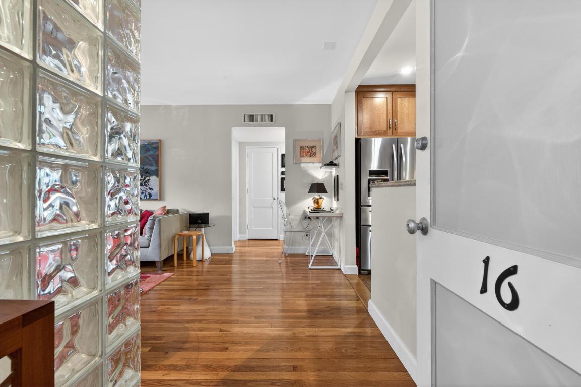 NASSAU SQUARE APTS INC - Residential