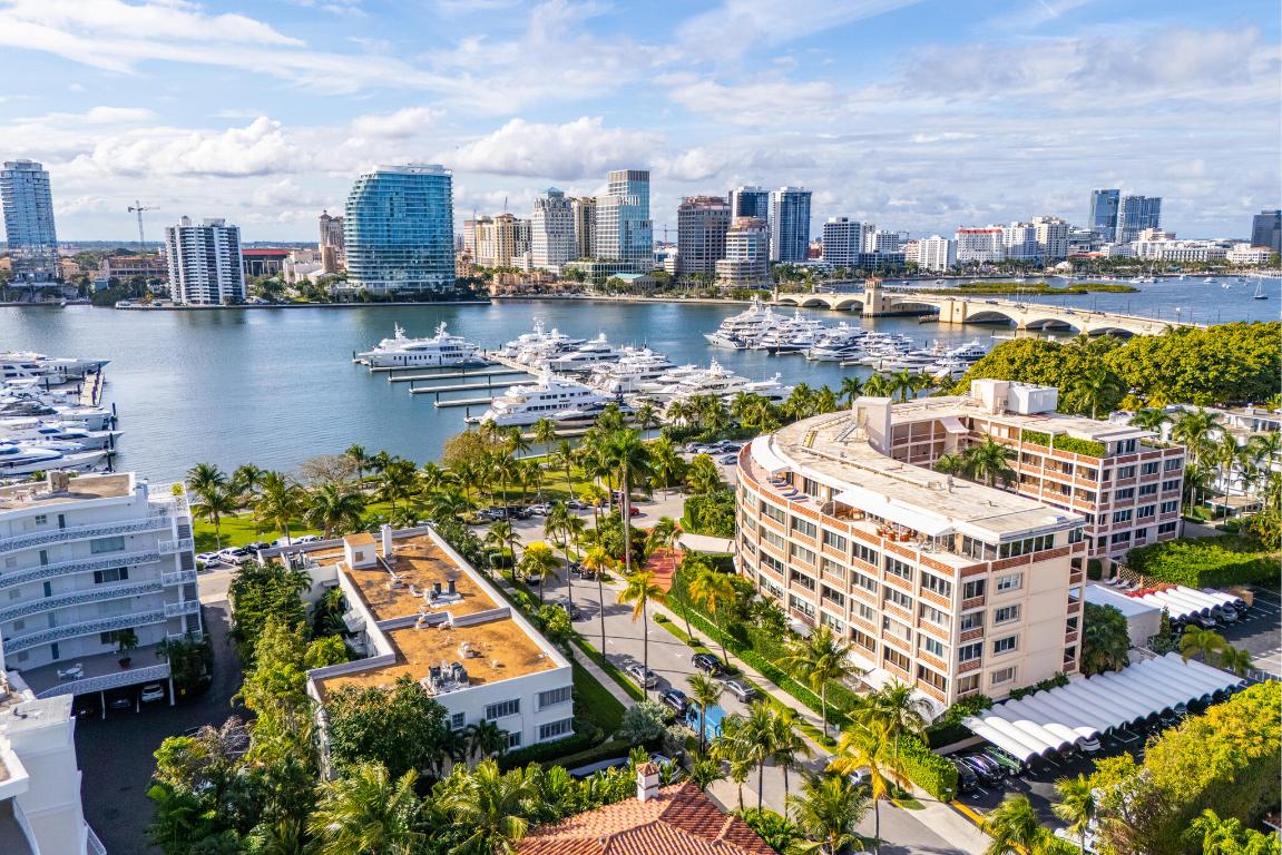 NASSAU SQUARE APTS INC - Residential