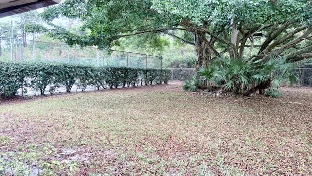 STONES THROW TOWNHOMES - Residential Lease