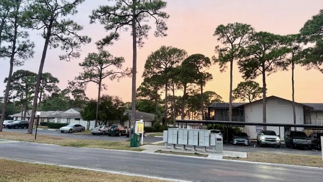 STONES THROW TOWNHOMES - Residential Lease