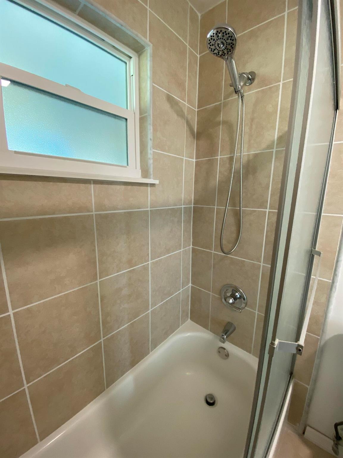 PORT ST LUCIE SECTION 25 - Residential Lease