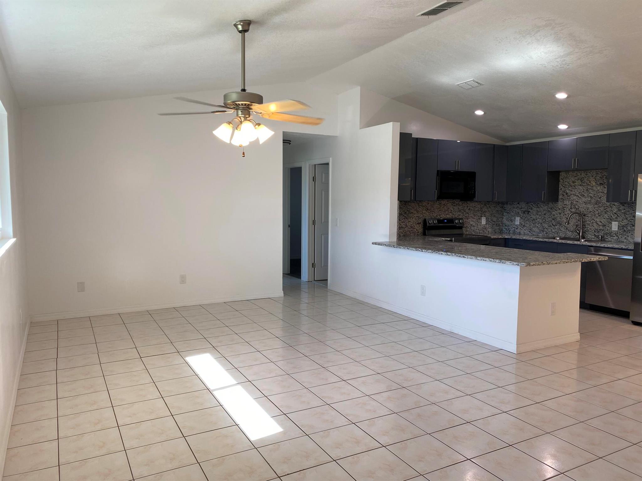 PORT ST LUCIE SECTION 25 - Residential Lease