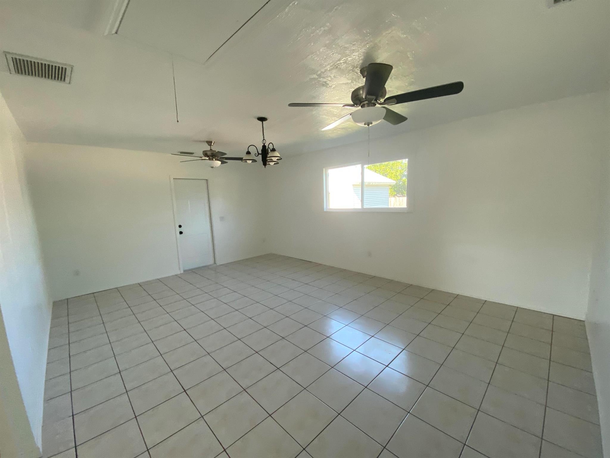 PORT ST LUCIE SECTION 25 - Residential Lease