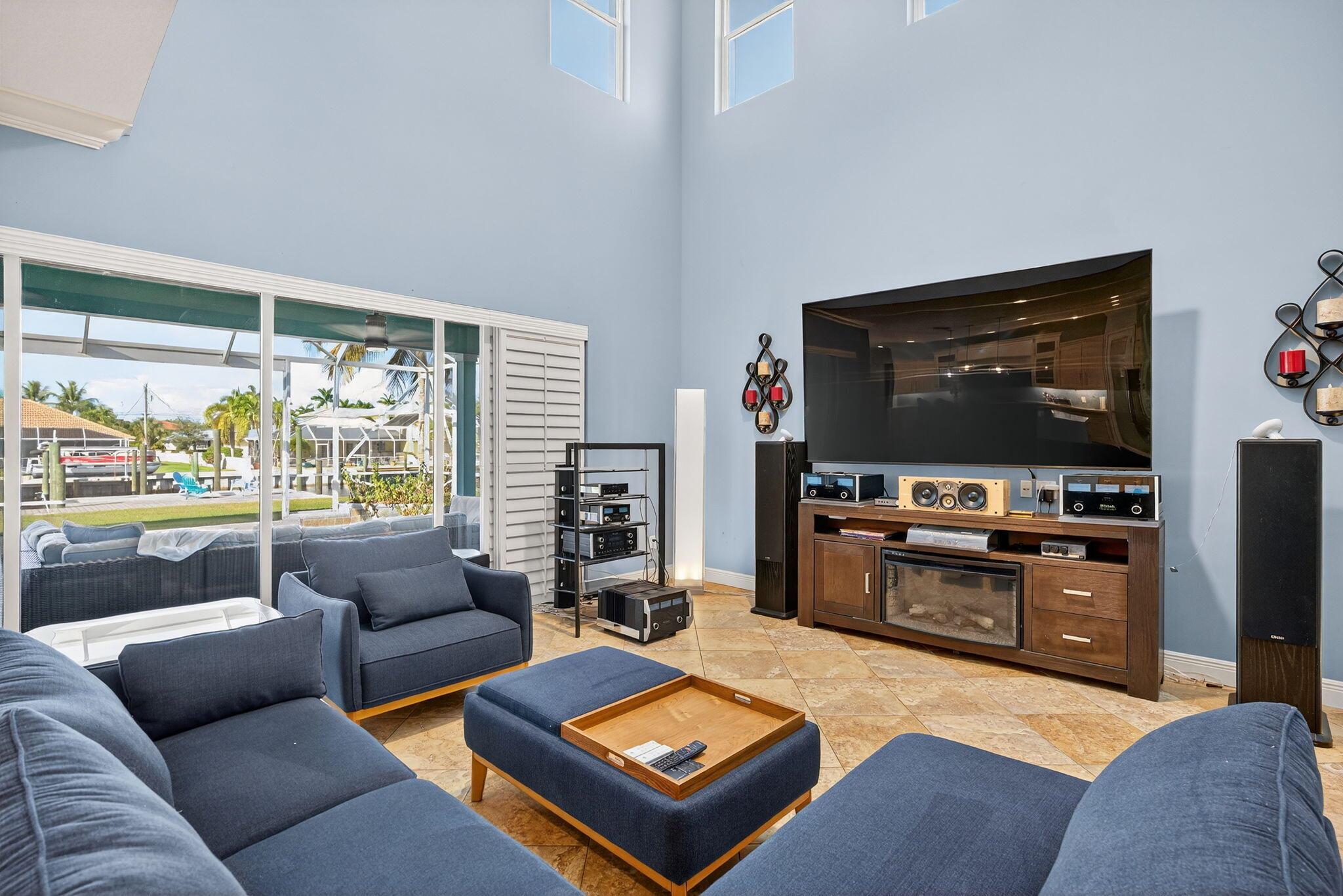 NORTH HOBE SOUND SHORES - Residential