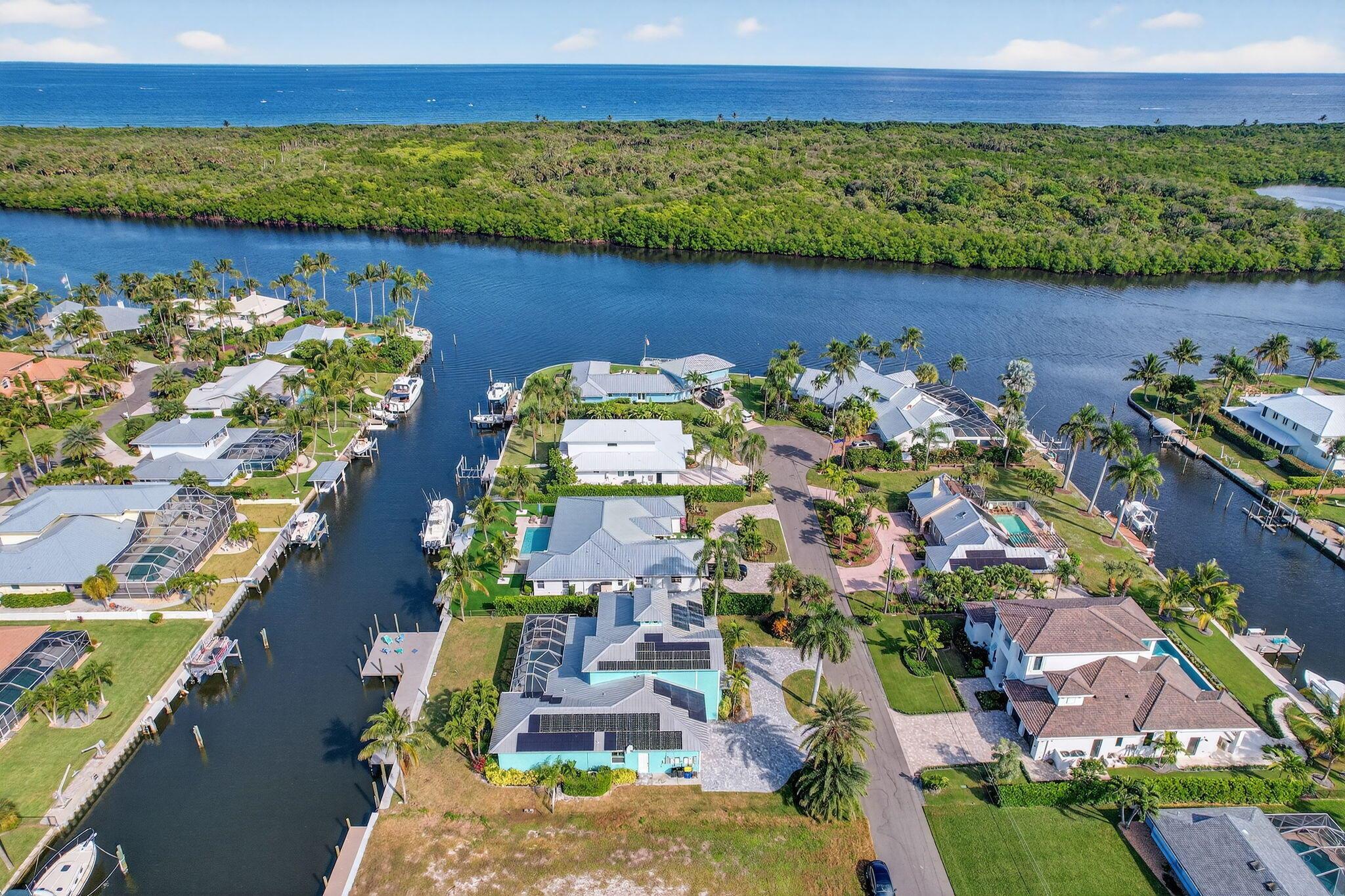 NORTH HOBE SOUND SHORES - Residential