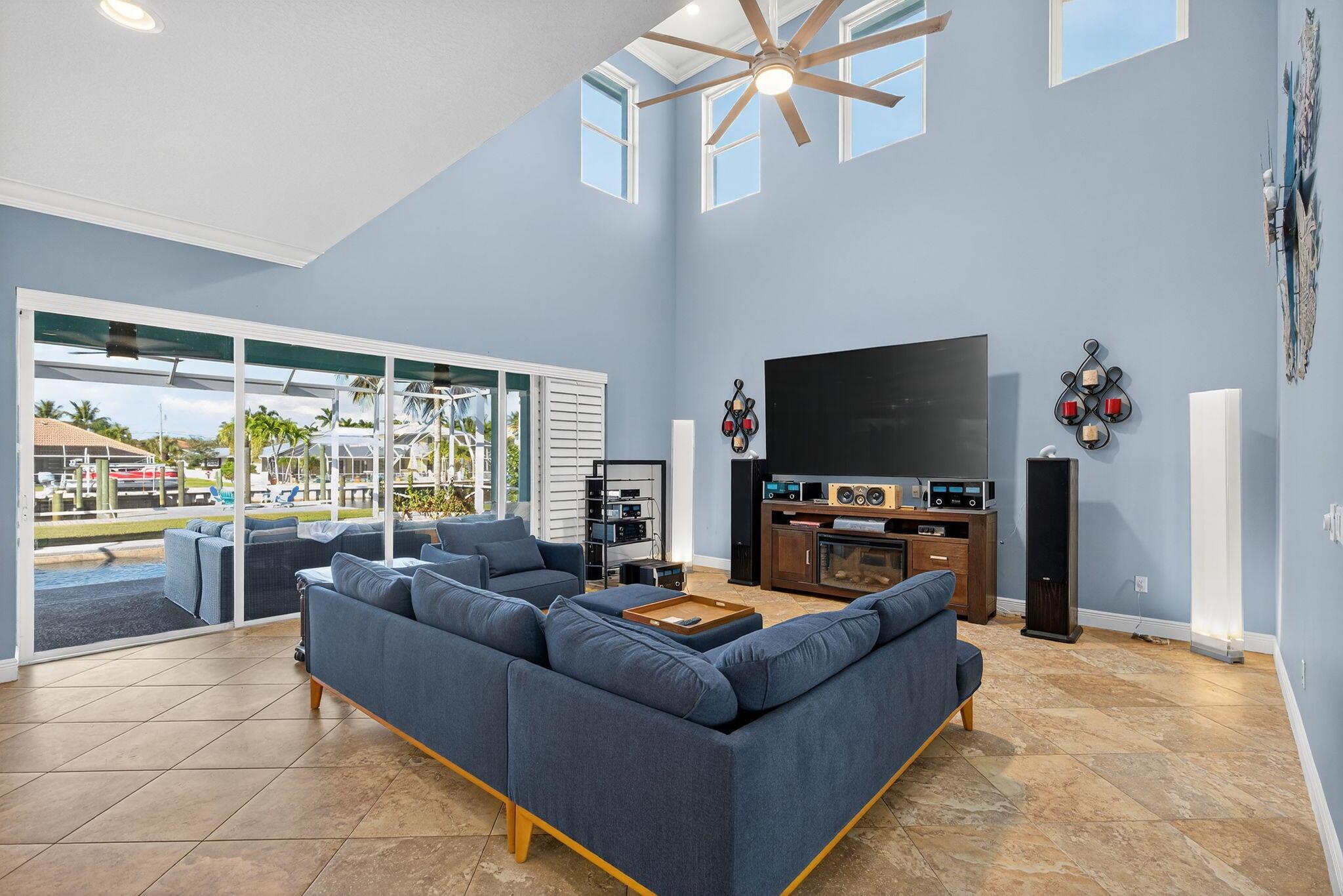 NORTH HOBE SOUND SHORES - Residential