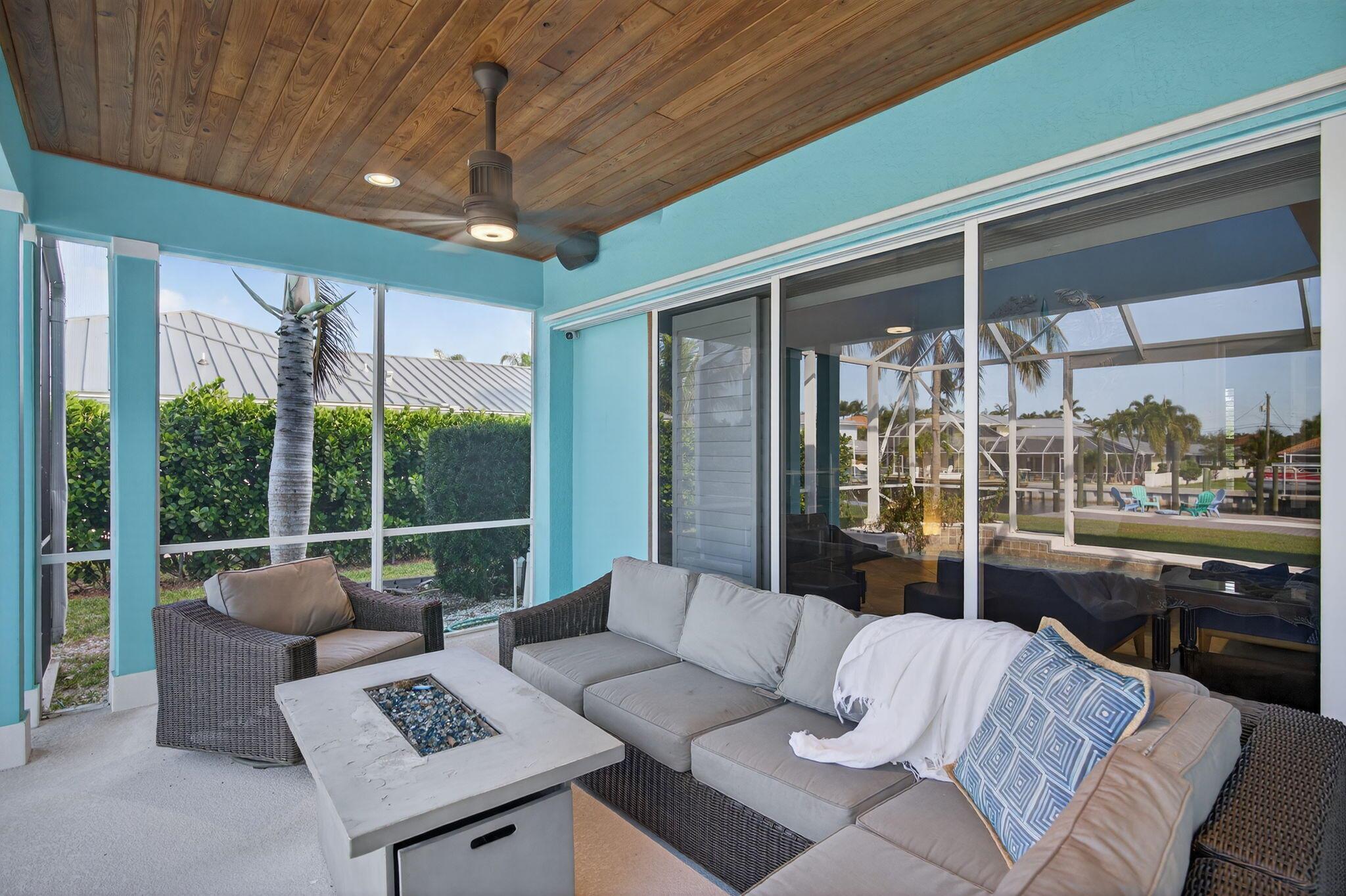 NORTH HOBE SOUND SHORES - Residential