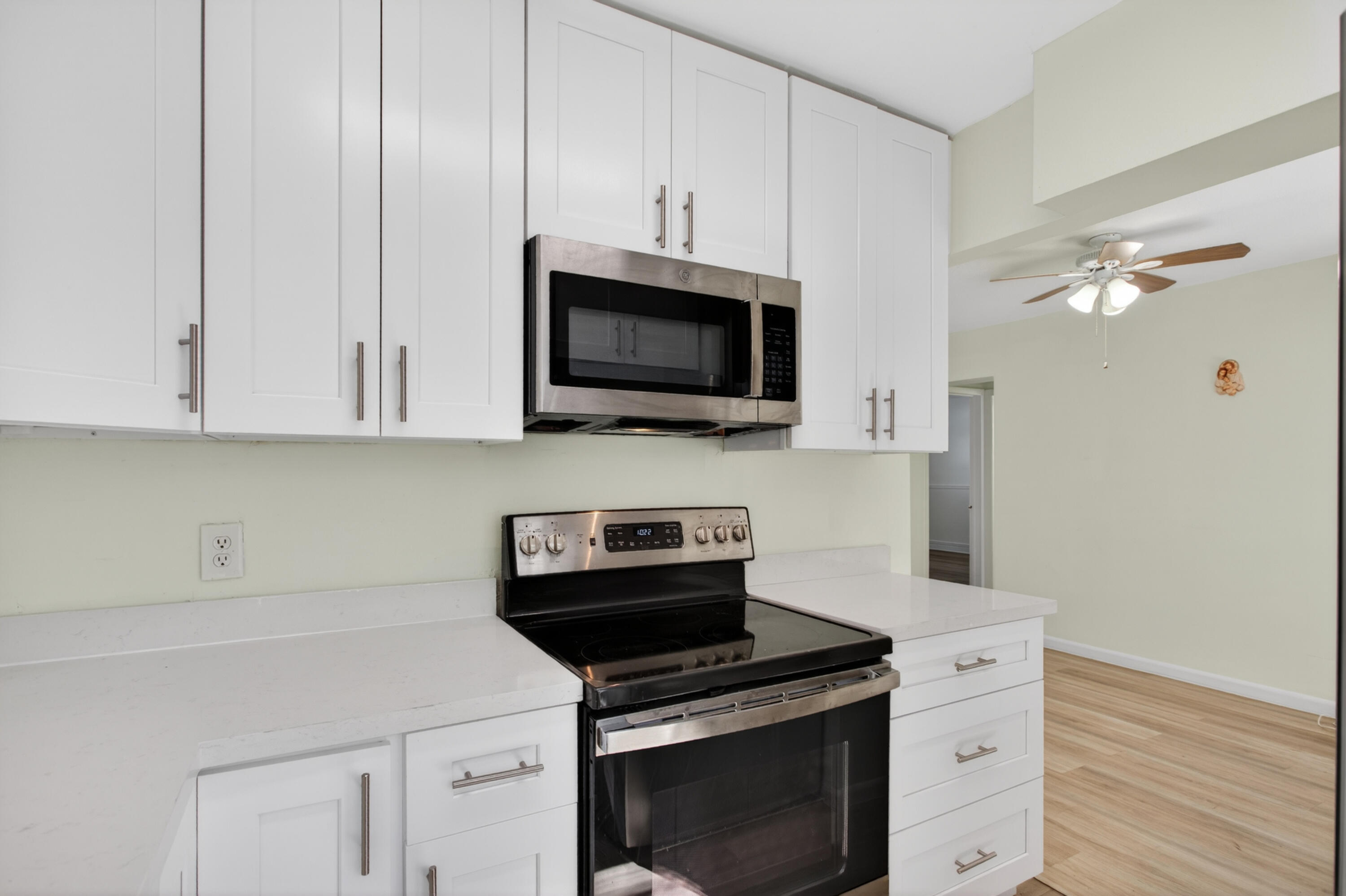 CRYSTAL LAKE 3930 CONDO - Residential