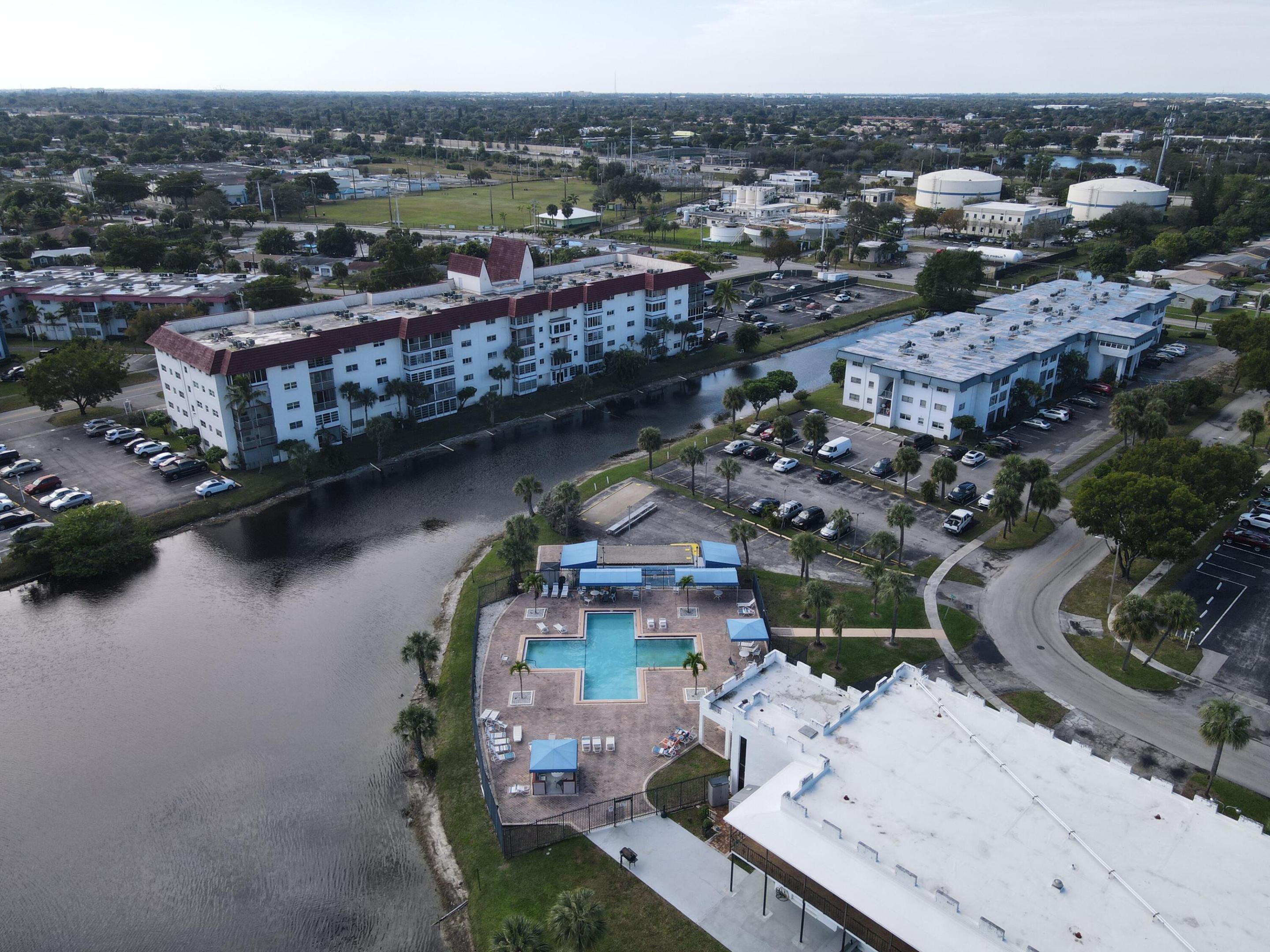 CASTLE APARTMENTS 15 CONDO - Residential