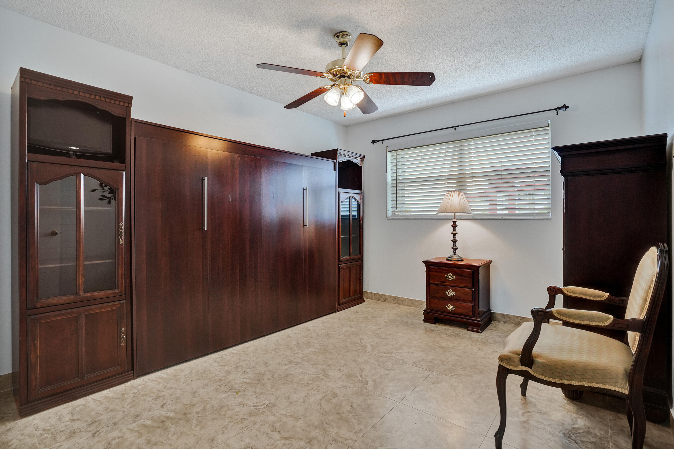 CASTLE APARTMENTS 15 CONDO - Residential