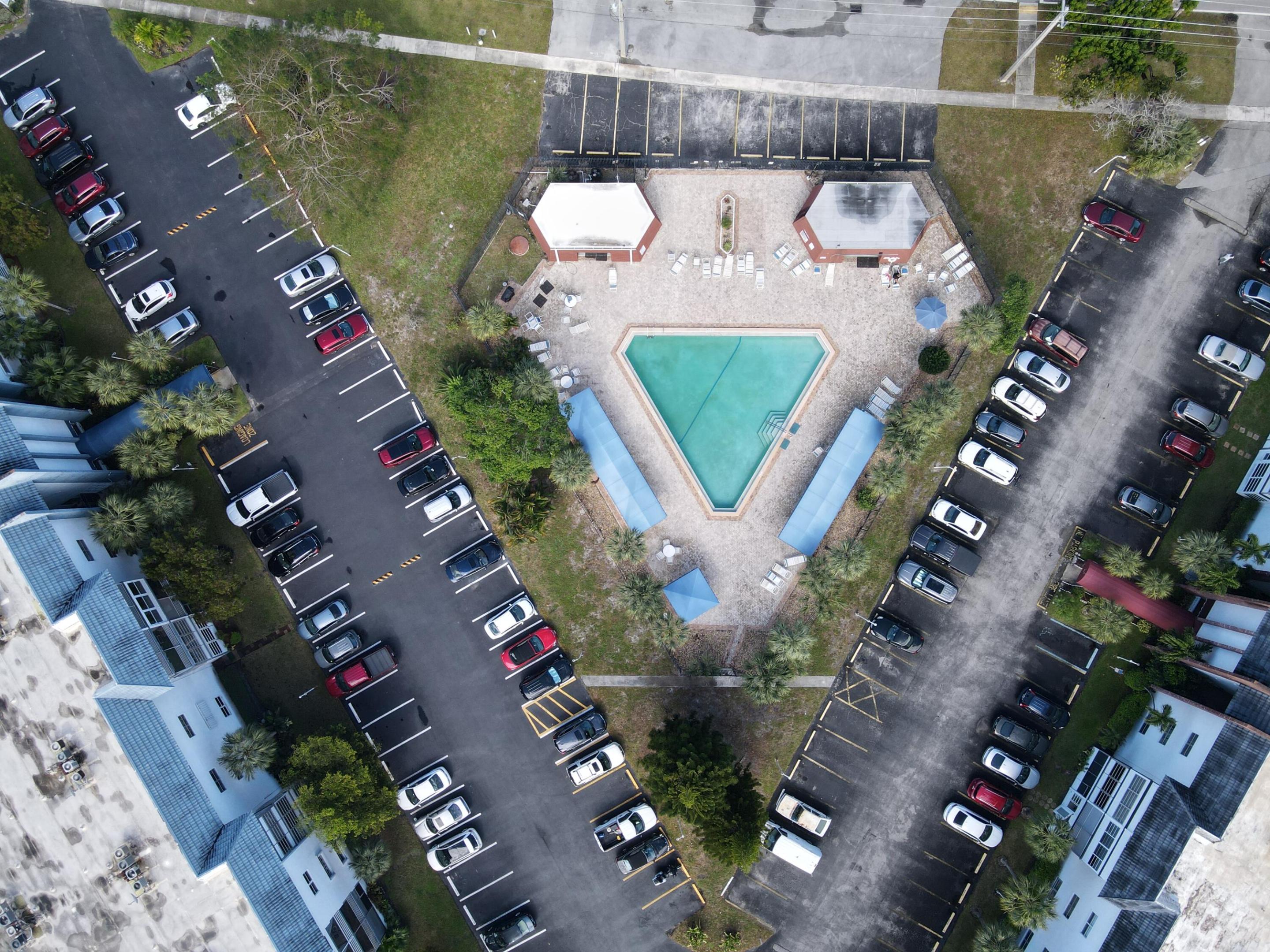 CASTLE APARTMENTS 15 CONDO - Residential