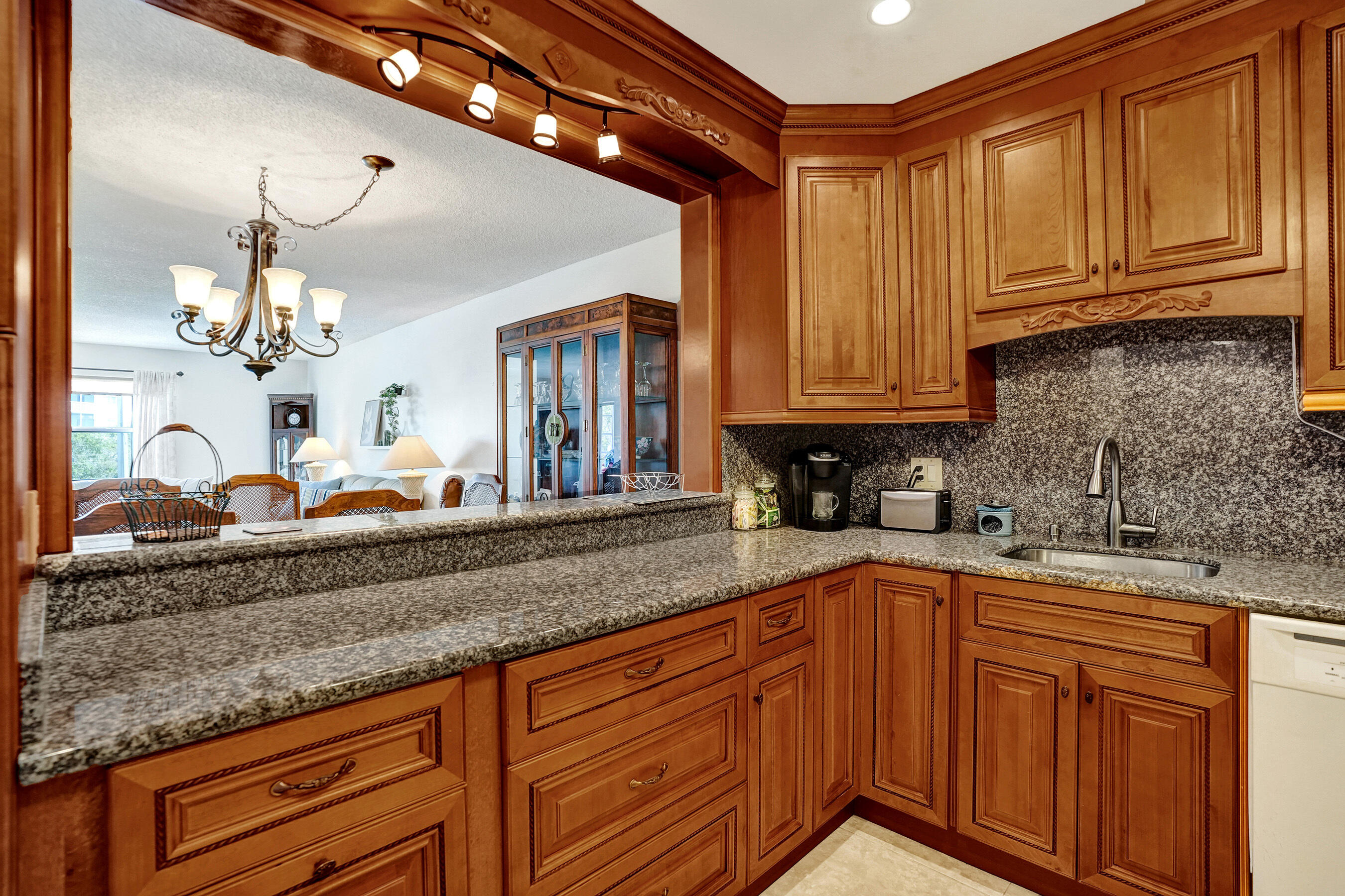 CASTLE APARTMENTS 15 CONDO - Residential