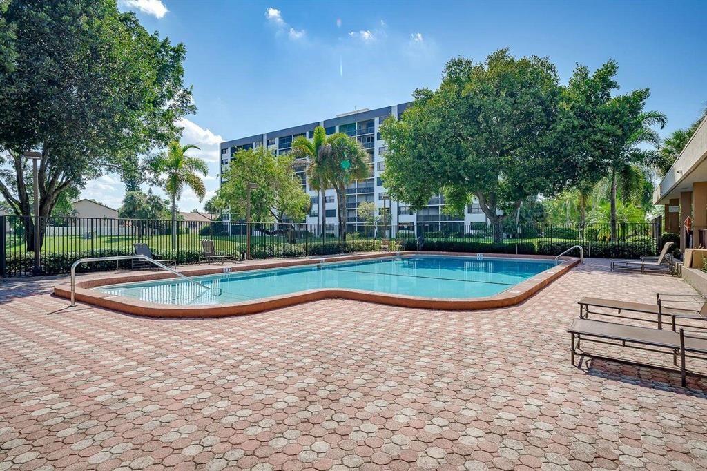 Villas At Meadow Lakes Co - Residential Lease