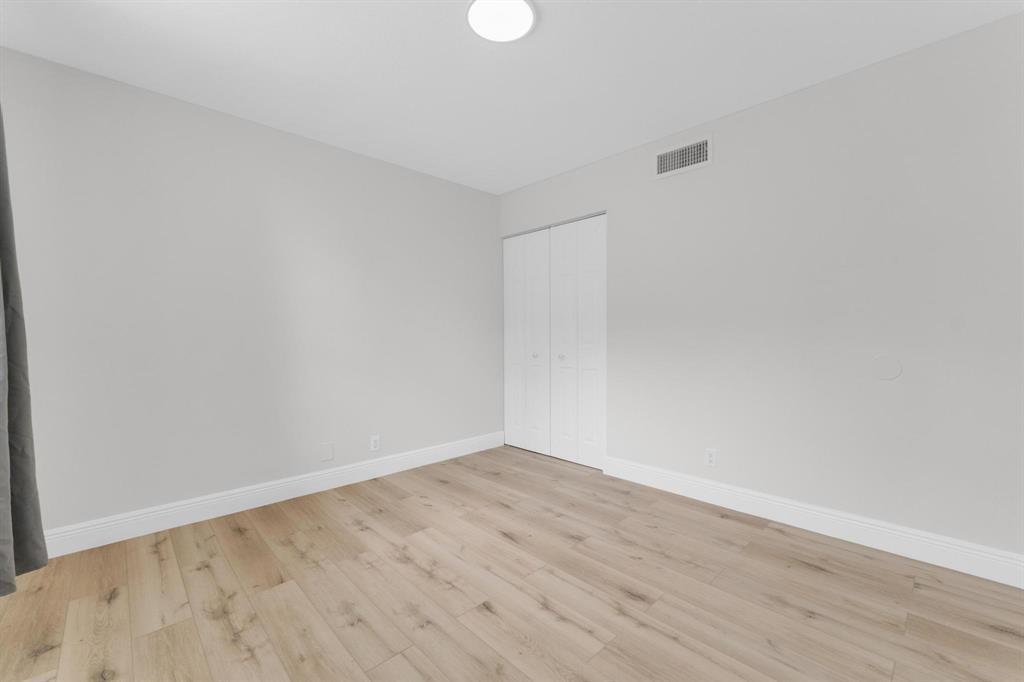 Villas At Meadow Lakes Co - Residential Lease