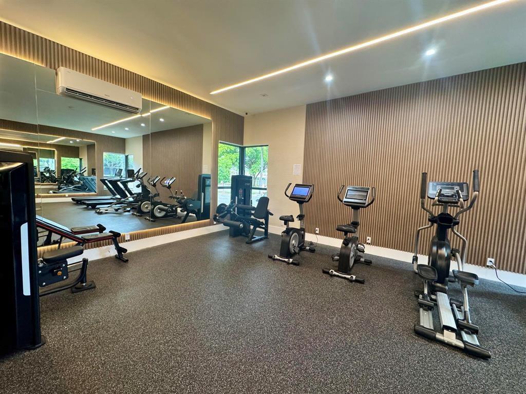 Villas At Meadow Lakes Co - Residential Lease
